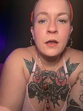 quinnmariexo online show from May 2026 05:22:02 PM
