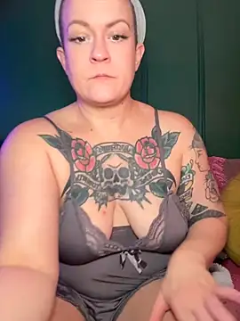 quinnmariexo online show from June 2026 02:33:01 PM