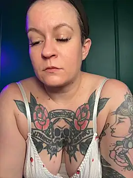 quinnmariexo online show from June 2026 04:59:01 PM