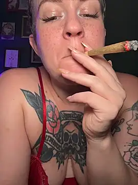 quinnmariexo online show from July 2026 07:17:02 PM