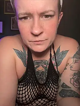 quinnmariexo online show from July 2026 07:23:02 PM