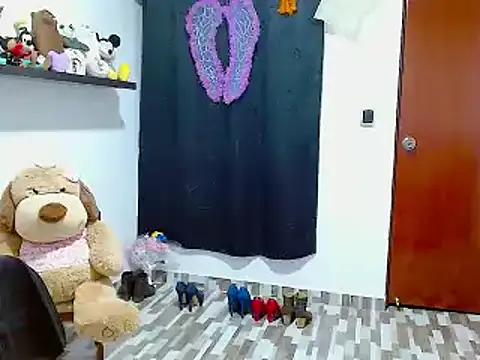 Snapshot of ella_peck chatting on January 2025 03:48:01 AM ella peck online show from January 2025 03:48:01 AM