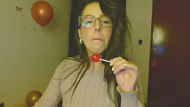 Snapshot of ella_peck chatting on October 2025 03:24:02 AM ella peck online show from October 2025 03:24:02 AM