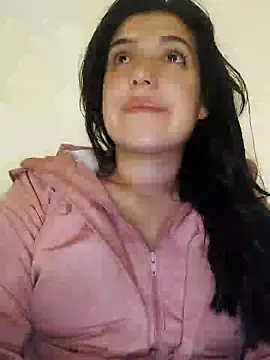 Snapshot of Sophie-hatter chatting on January 2025 01:11:02 AM Sophie-hatter online show from January 2025 01:11:02 AM