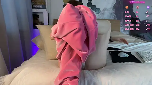 LinaWitch online show from February 2025 05:10:02 AM