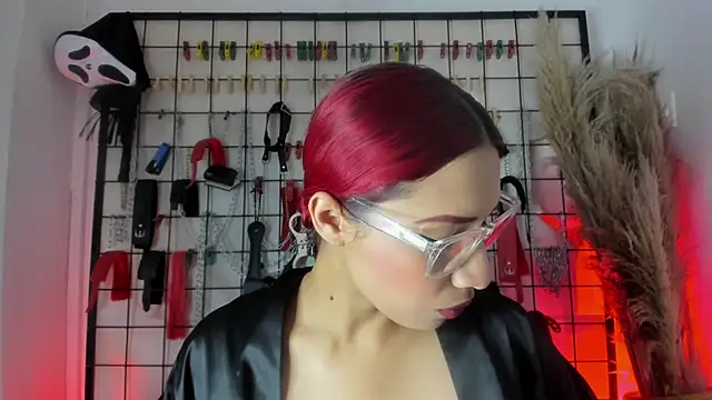 charrlotte quinn online show from November 2025 03:14:02 PM