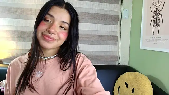 Snapshot of MiaaRose chatting on March 2025 05:06:02 AM MiaaRose online show from March 2025 05:06:02 AM