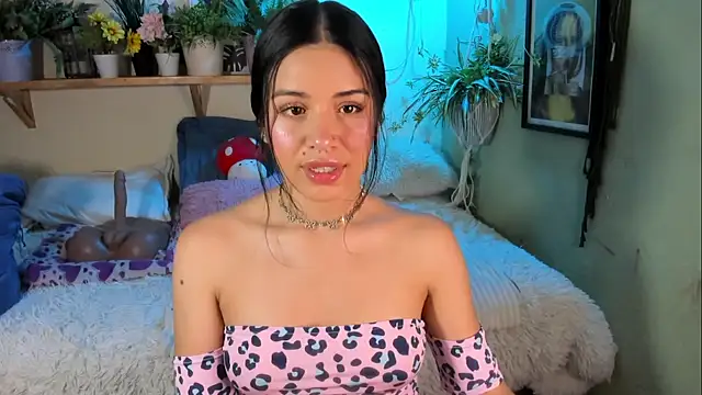 Snapshot of MiaaRose chatting on November 2025 04:06:02 PM MiaaRose online show from November 2025 04:06:02 PM