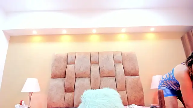 MiiaHot online show from March 2025 01:40:02 PM