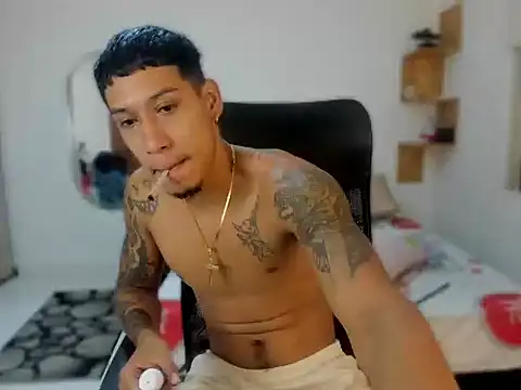 Snapshot of slim_master12 chatting on September 2025 04:02:02 AM slim master12 online show from September 2025 04:02:02 AM