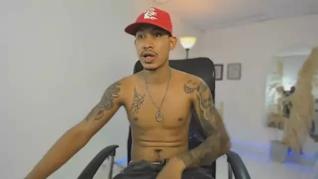 Snapshot of slim_master12 chatting on February 2026 11:42:02 PM slim master12 online show from February 2026 11:42:02 PM