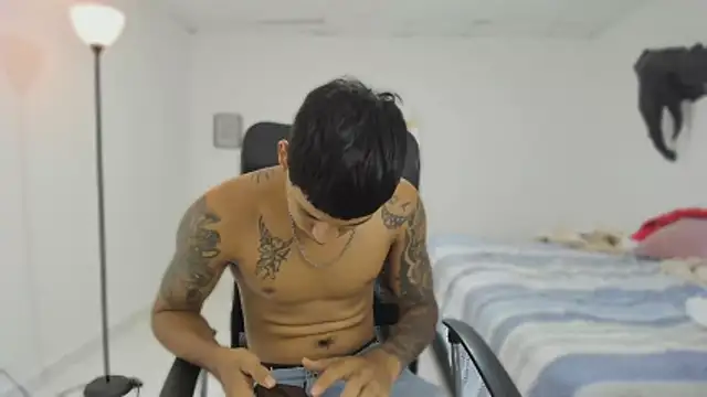 Snapshot of slim_master12 chatting on February 2026 09:34:01 PM slim master12 online show from February 2026 09:34:01 PM