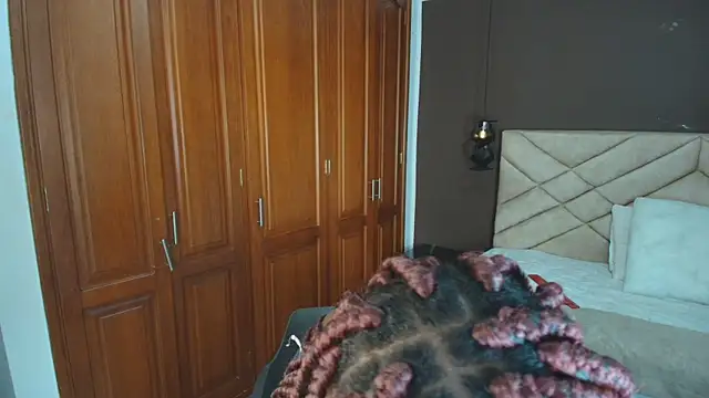 Snapshot of Raquel_jones chatting on January 2025 11:44:02 AM Raquel jones online show from January 2025 11:44:02 AM