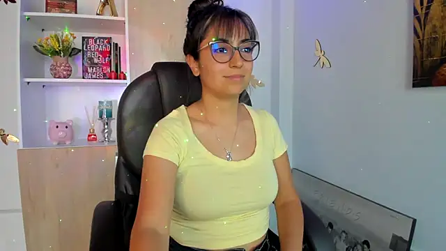 Isabellaa22 1 online show from February 2025 03:58:01 PM