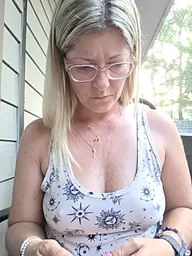 NikkiBlisss online show from July 2026 11:41:01 AM