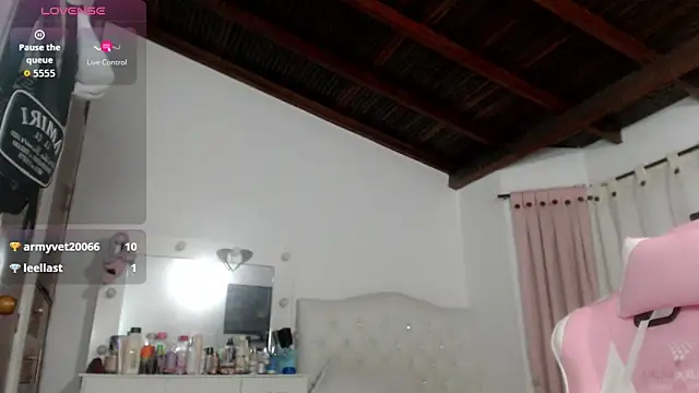 Snapshot of milk_cow_ chatting on November 2025 05:18:02 AM milk cow online show from November 2025 05:18:02 AM