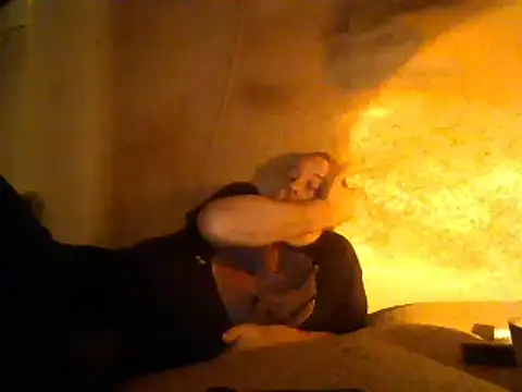 Nightshade7712 online show from March 2025 04:52:02 PM