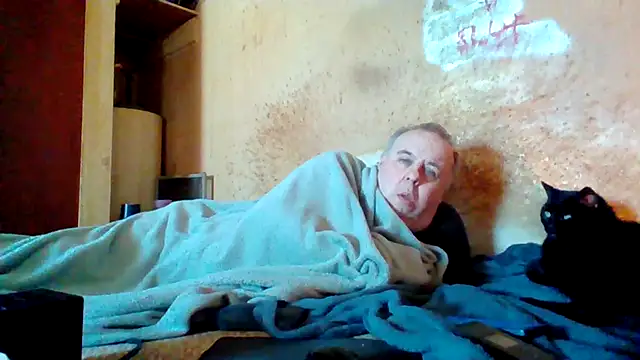 Nightshade7712 online show from February 2026 03:31:02 PM