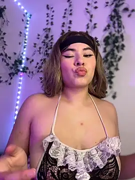 Snapshot of Grecia_21 chatting on September 2025 05:12:02 PM Grecia 21 online show from September 2025 05:12:02 PM