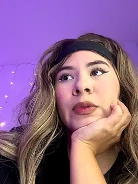 Snapshot of Grecia_21 chatting on November 2025 07:36:02 PM Grecia 21 online show from November 2025 07:36:02 PM