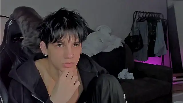 MarkBrowniii online show from January 2025 08:00:02 PM