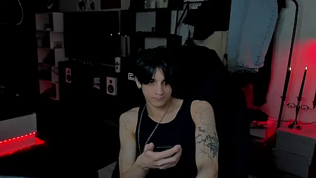 MarkBrowniii online show from May 2026 04:27:02 PM