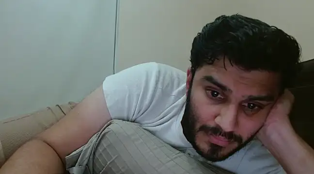 Snapshot of robintoit chatting on December 2024 09:35:01 PM robintoit online show from December 2024 09:35:01 PM