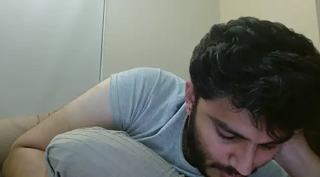 Snapshot of robintoit chatting on December 2024 02:56:01 AM robintoit online show from December 2024 02:56:01 AM