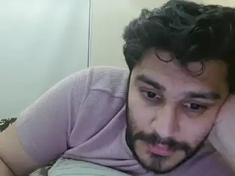 Snapshot of robintoit chatting on January 2025 02:19:02 PM robintoit online show from January 2025 02:19:02 PM