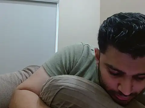 Snapshot of robintoit chatting on October 2025 05:30:01 AM robintoit online show from October 2025 05:30:01 AM