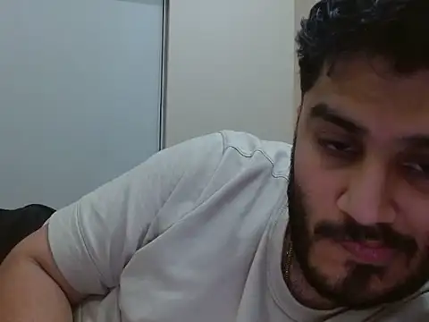 Snapshot of robintoit chatting on November 2025 03:25:01 PM robintoit online show from November 2025 03:25:01 PM