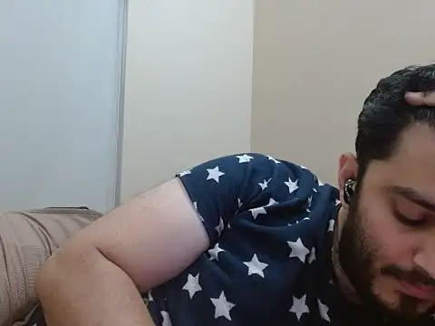 Snapshot of robintoit chatting on November 2025 08:14:02 AM robintoit online show from November 2025 08:14:02 AM