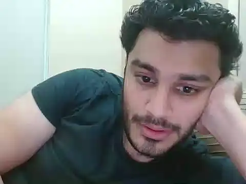 Snapshot of robintoit chatting on December 2025 07:50:01 AM robintoit online show from December 2025 07:50:01 AM