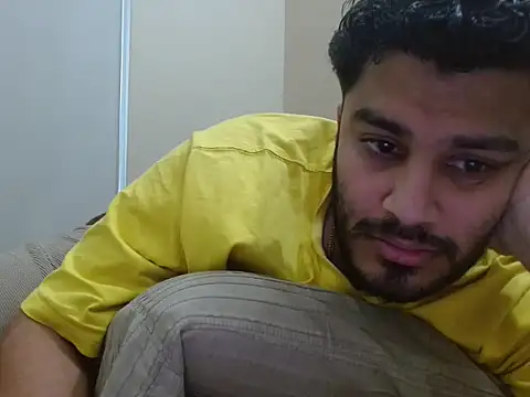 Snapshot of robintoit chatting on January 2026 04:49:02 AM robintoit online show from January 2026 04:49:02 AM