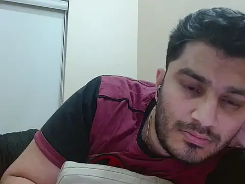 Snapshot of robintoit chatting on February 2026 04:02:01 PM robintoit online show from February 2026 04:02:01 PM