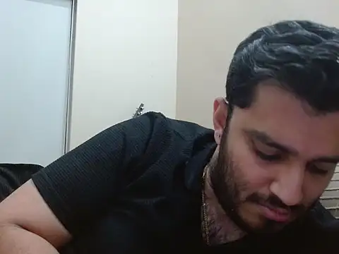 Snapshot of robintoit chatting on February 2026 05:30:01 PM robintoit online show from February 2026 05:30:01 PM