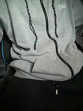 Snapshot of po24_gabor chatting on January 2026 03:05:02 PM po24 gabor online show from January 2026 03:05:02 PM