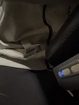 Snapshot of po24_gabor chatting on February 2026 04:14:01 PM po24 gabor online show from February 2026 04:14:01 PM