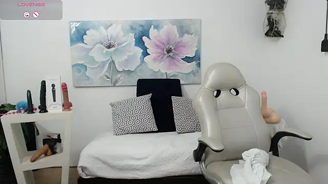 mom hot   online show from March 2025 11:46:01 PM