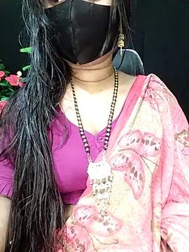 Idhika Paul online show from October 2025 01:34:01 PM