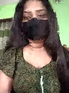 Idhika Paul online show from April 2026 03:15:01 AM