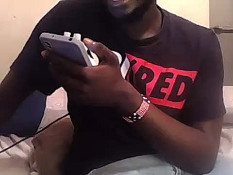 MaskedGQ online show from February 2025 06:29:02 PM