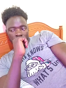 MaskedGQ online show from October 2025 10:49:02 AM