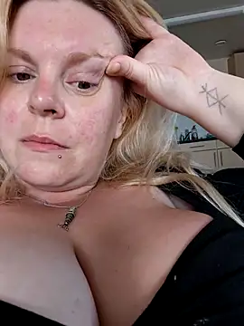 pinkieMilfPUSY online show from June 2026 11:12:02 AM