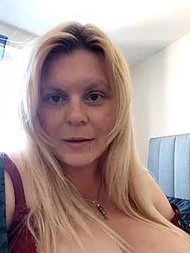 pinkieMilfPUSY online show from June 2026 05:24:02 PM