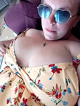 pinkieMilfPUSY online show from July 2026 01:15:02 PM