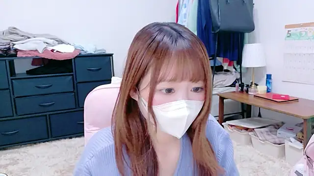 Yui-Ch online show from May 2026 12:21:01 PM