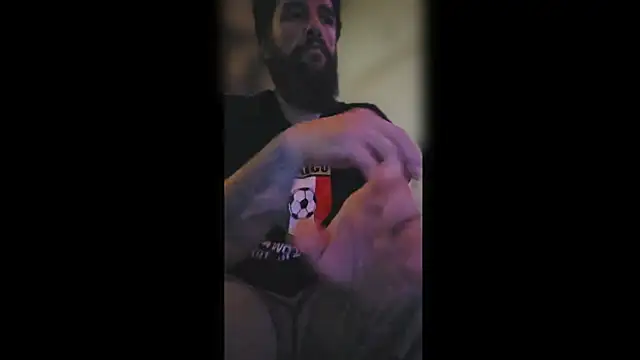 Snapshot of Armyexhibitionistvet chatting on October 2025 09:28:02 AM Armyexhibitionistvet online show from October 2025 09:28:02 AM