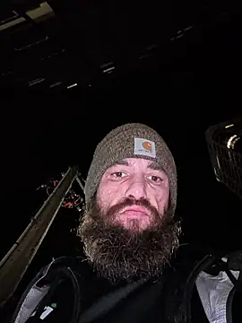 Snapshot of Armyexhibitionistvet chatting on October 2025 04:36:01 AM Armyexhibitionistvet online show from October 2025 04:36:01 AM