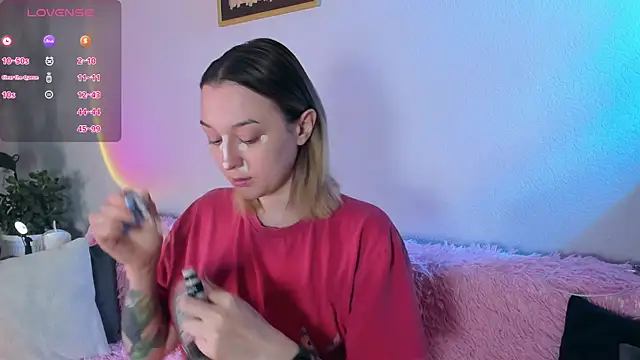 CrystalRey online show from November 2025 06:44:01 AM